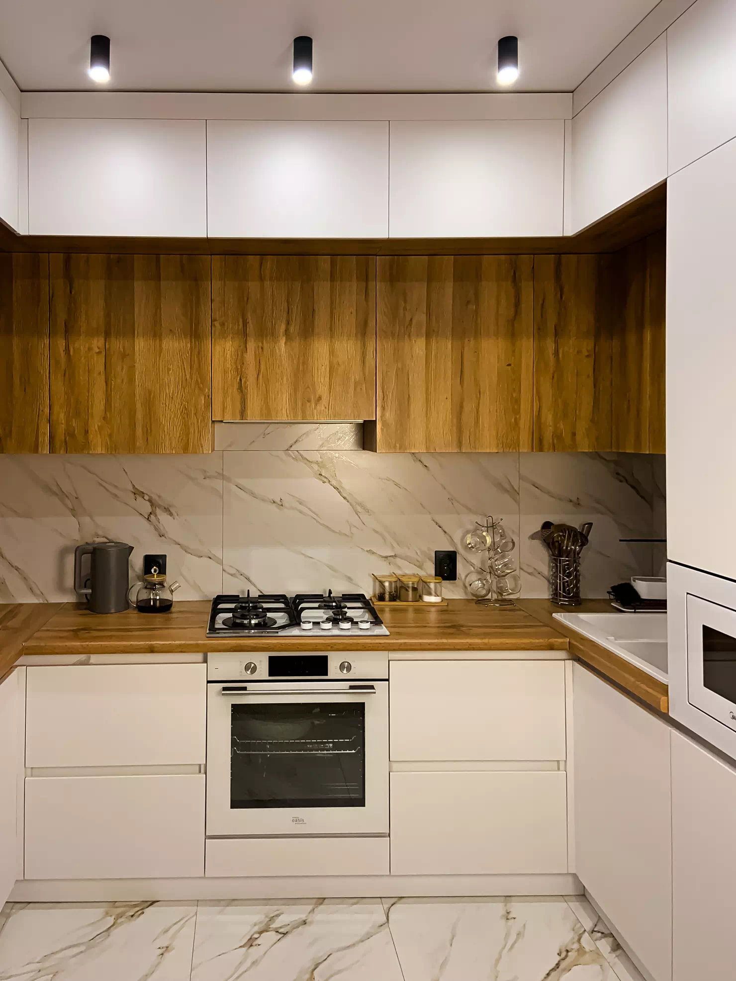 Кухня прямая 37600 мм длинной Заказ 1